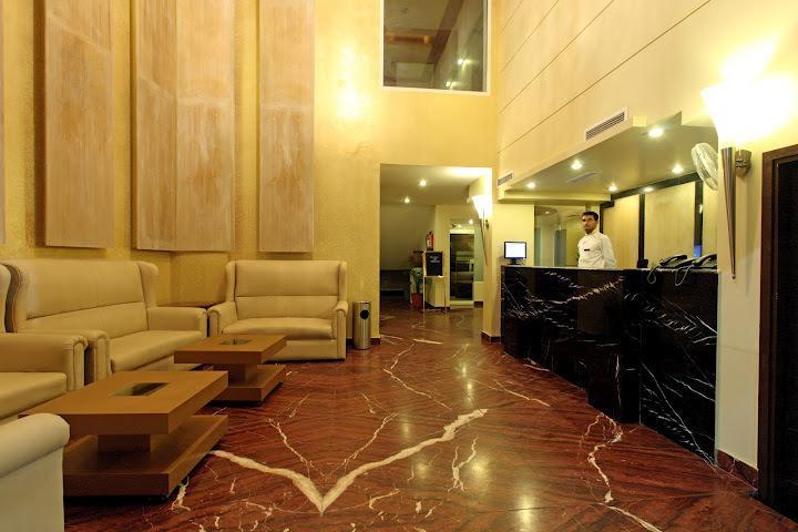 โรงแรมเซอร์ยา พลาซ่า โกตา ภายนอก รูปภาพ